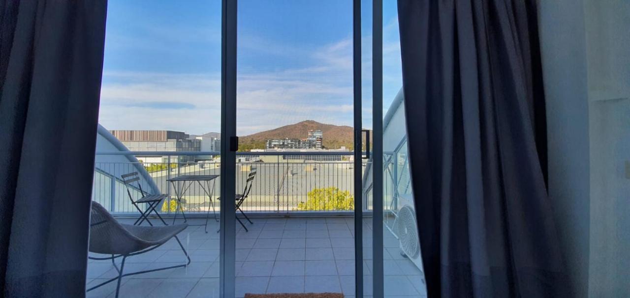 Dana-Cozy Private Room In Shared Central Apt-Rm 2 Canberra Exteriör bild