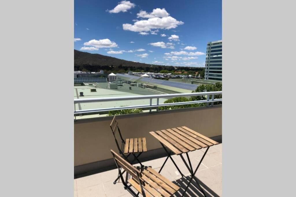 Dana-Cozy Private Room In Shared Central Apt-Rm 2 Canberra Exteriör bild