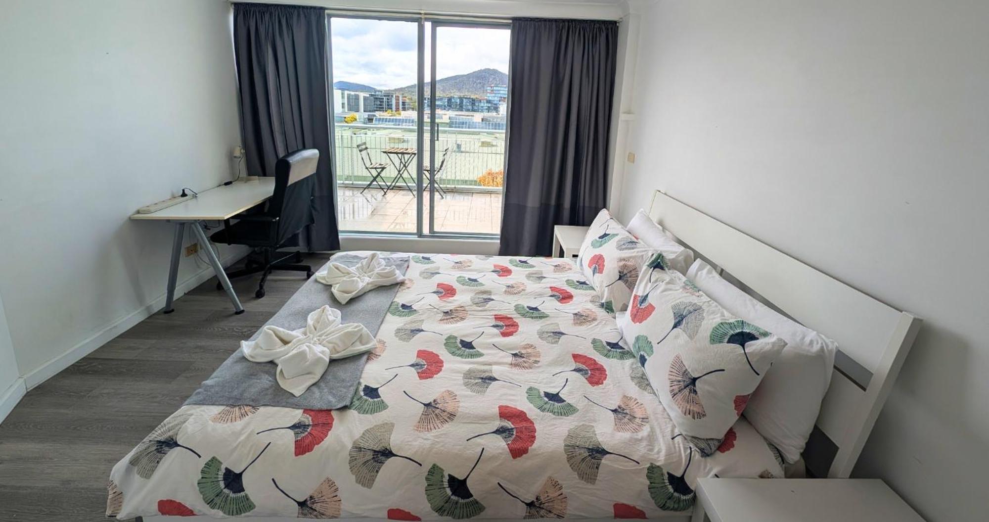 Dana-Cozy Private Room In Shared Central Apt-Rm 2 Canberra Exteriör bild