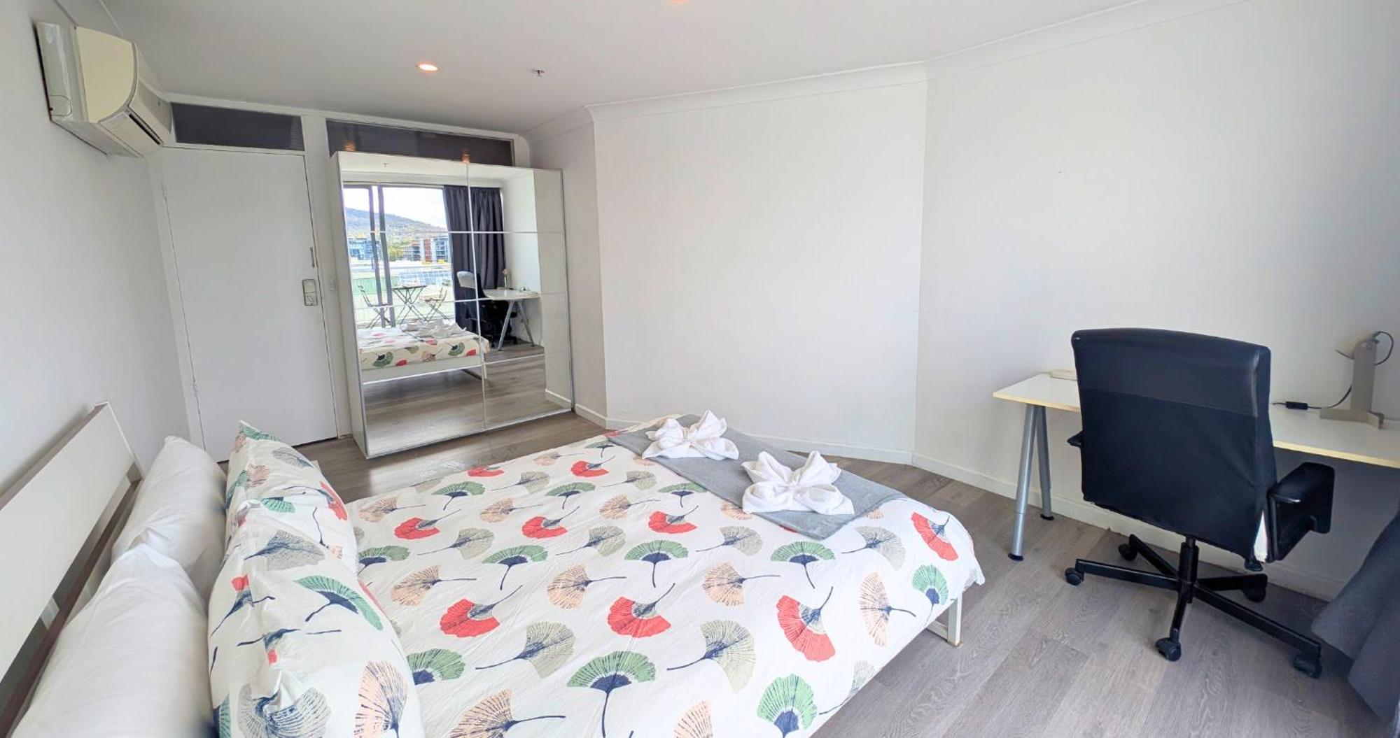 Dana-Cozy Private Room In Shared Central Apt-Rm 2 Canberra Exteriör bild